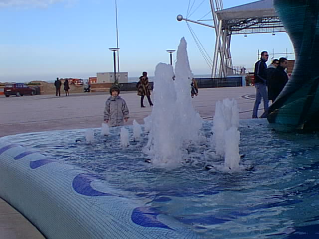 PhotoPC sabato 30 dicembre 2000 18.22 15.jpg, 45981 bytes, 30/12/00